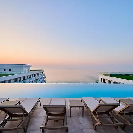 Aqua Vibes In Infinity Pool & * Năvodari
